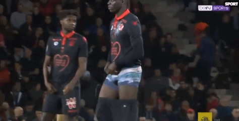 武汉三镇新帅到位 老将或留队