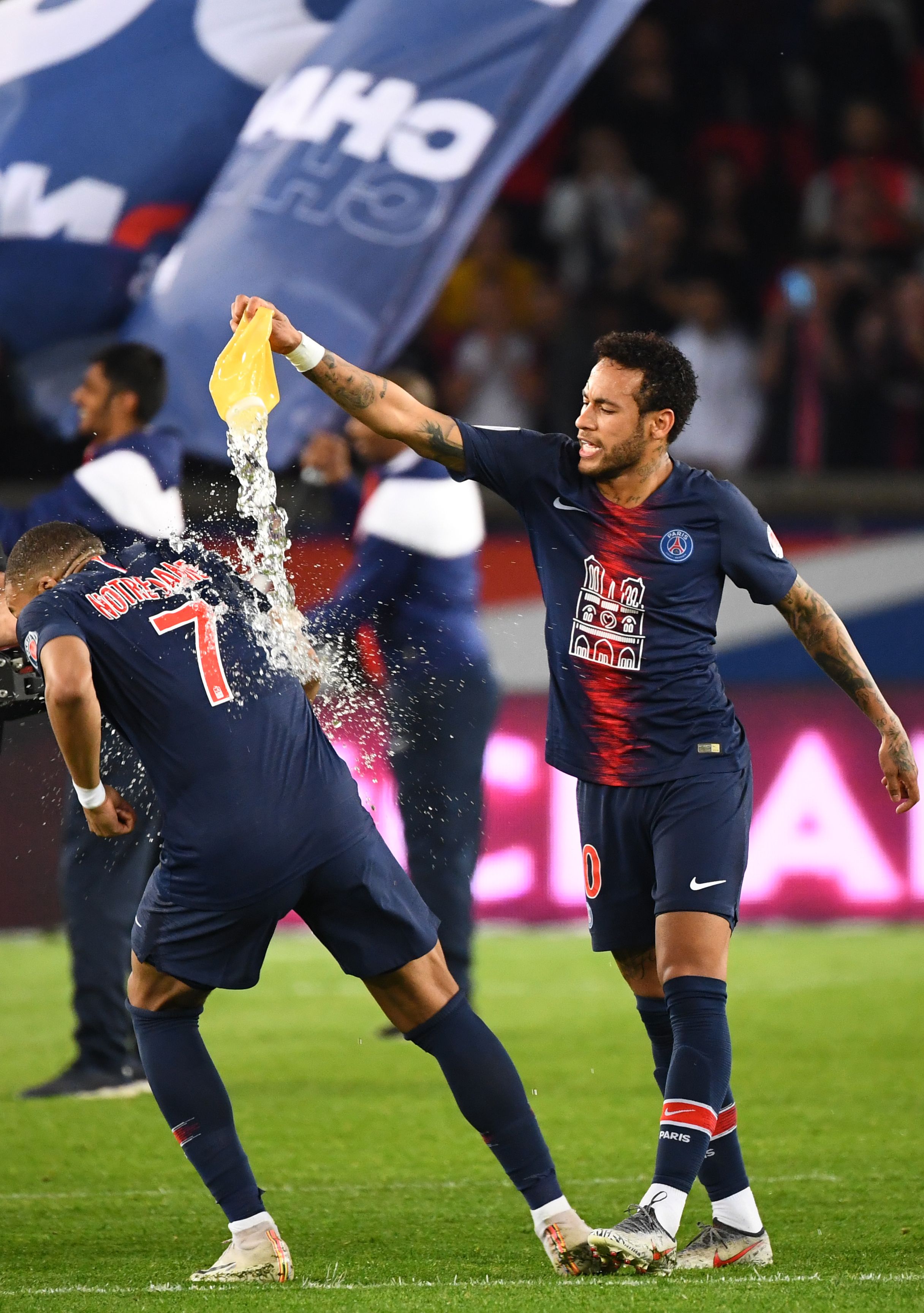 [德甲]德甲第10轮：斯图加特VS法兰克福